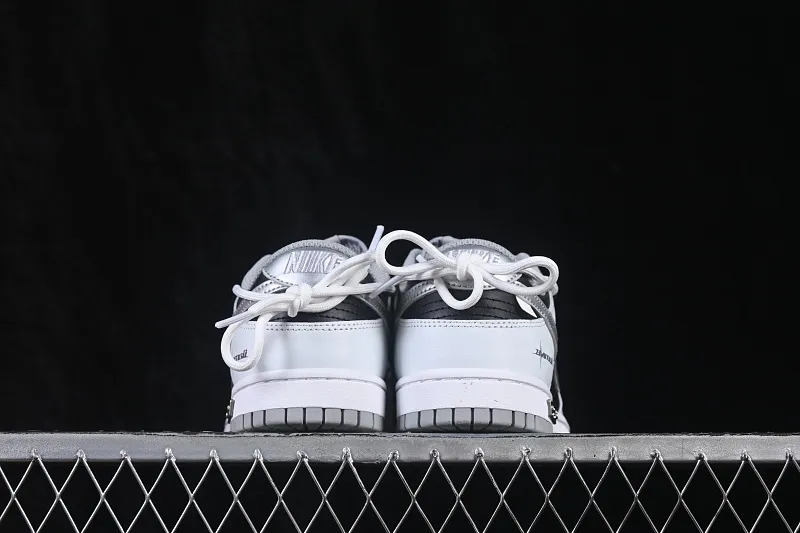 All categories Nk SB Dunk Series Nk SB Dunk Low High-end customized low-top sneakers Nike SB Dunk Low straps low-top casual sneakers HF5441-105